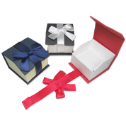 Magnetic Ribbon Boxes