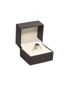 BROWN/BEIGE RING BOX